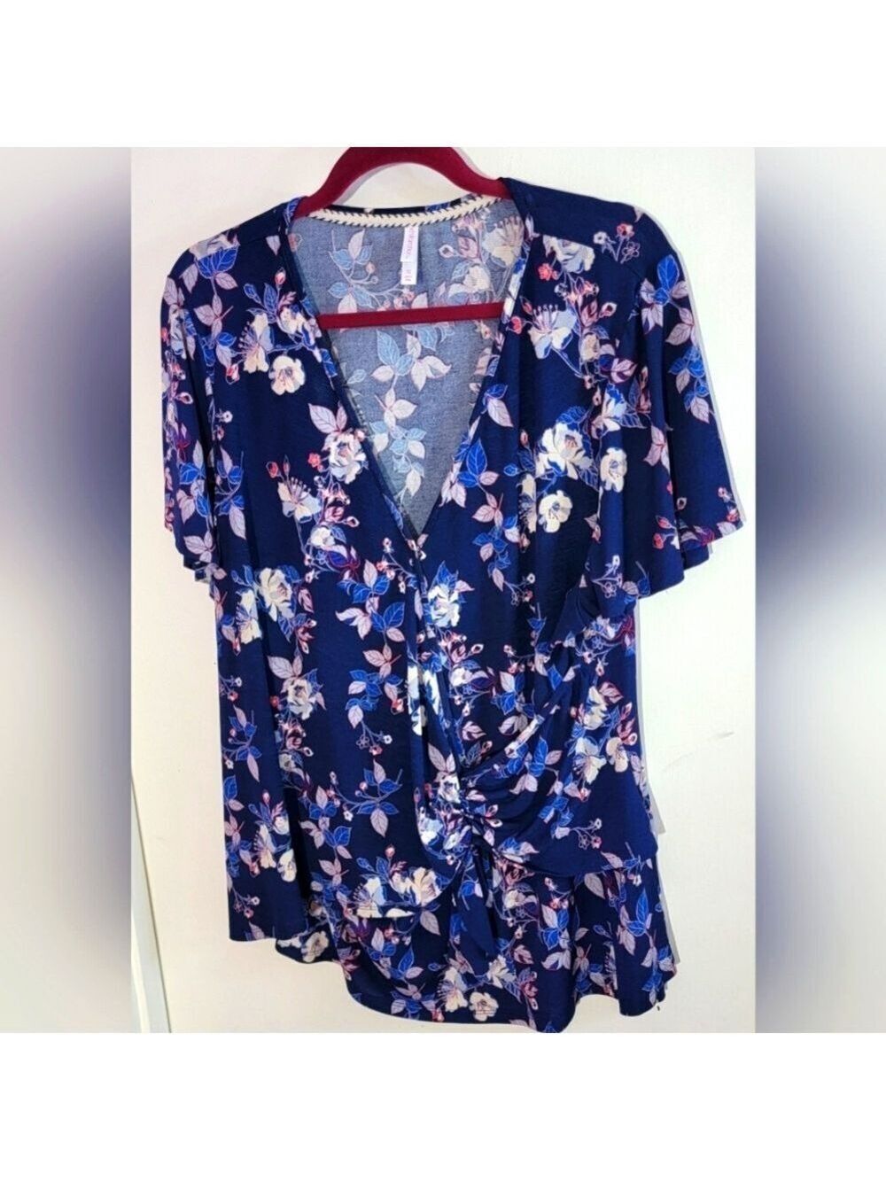 Xhilaration Floral V-Neck Blouse - Navy and Pink